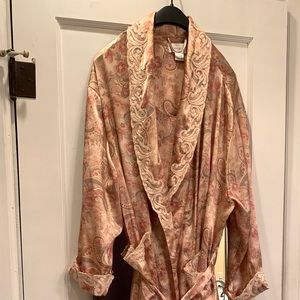 Cabernet 2XL long satin rose gold paisley robe with tie belt.